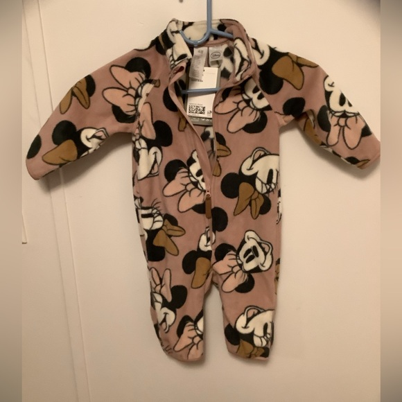 H&M Disney pj’s - Picture 1 of 3